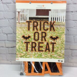 Trick Or Treat 18" Letters & Bats Yard Sign Halloween Festival Party 42 pc Kit